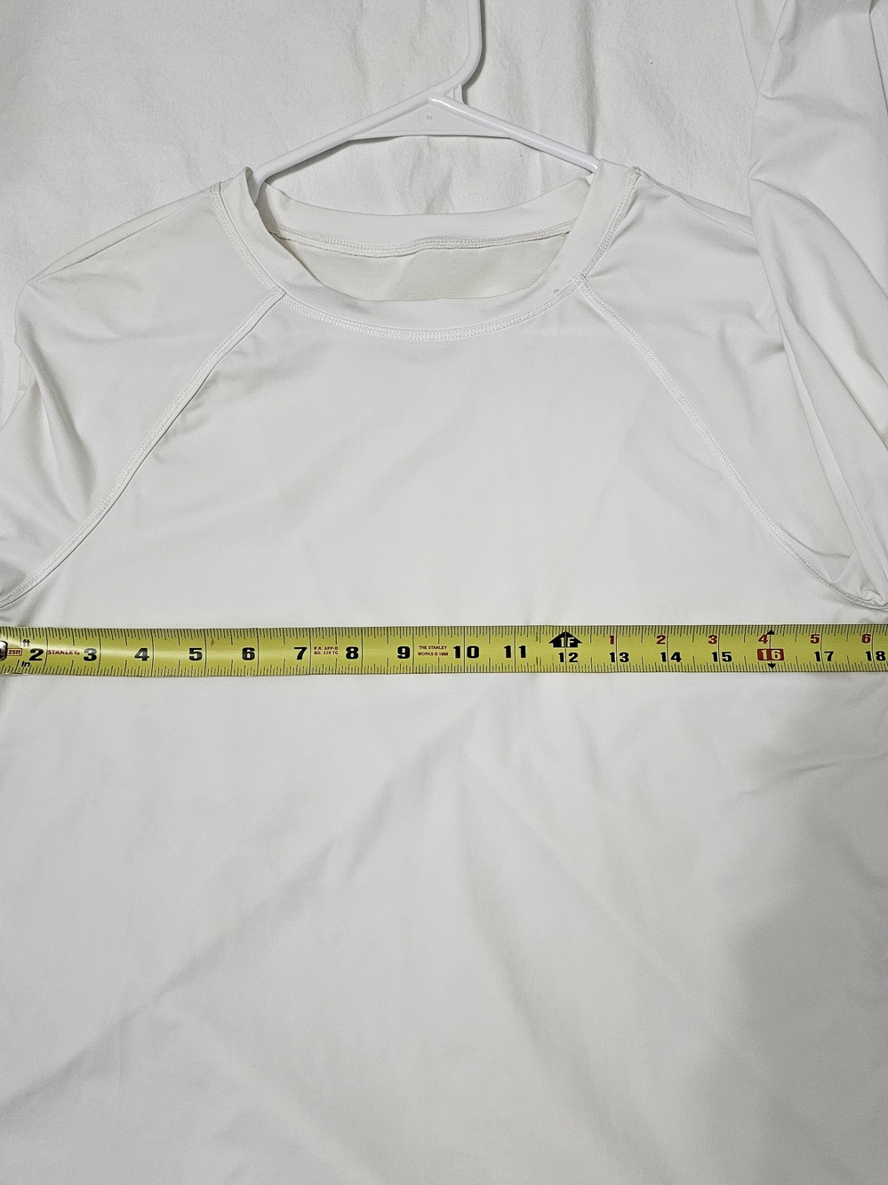 HALARA White Long-Sleeve Performance Tee - Picture 4 of 5